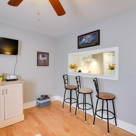 Beautiful Galveston Apt With Deck Less Than 3 Mi To Dtwn! Εξωτερικό φωτογραφία