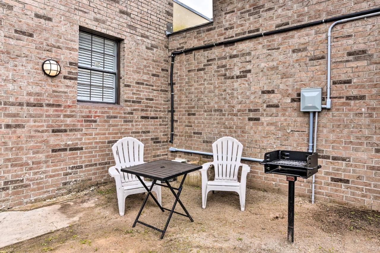 Beautiful Galveston Apt With Deck Less Than 3 Mi To Dtwn! Εξωτερικό φωτογραφία