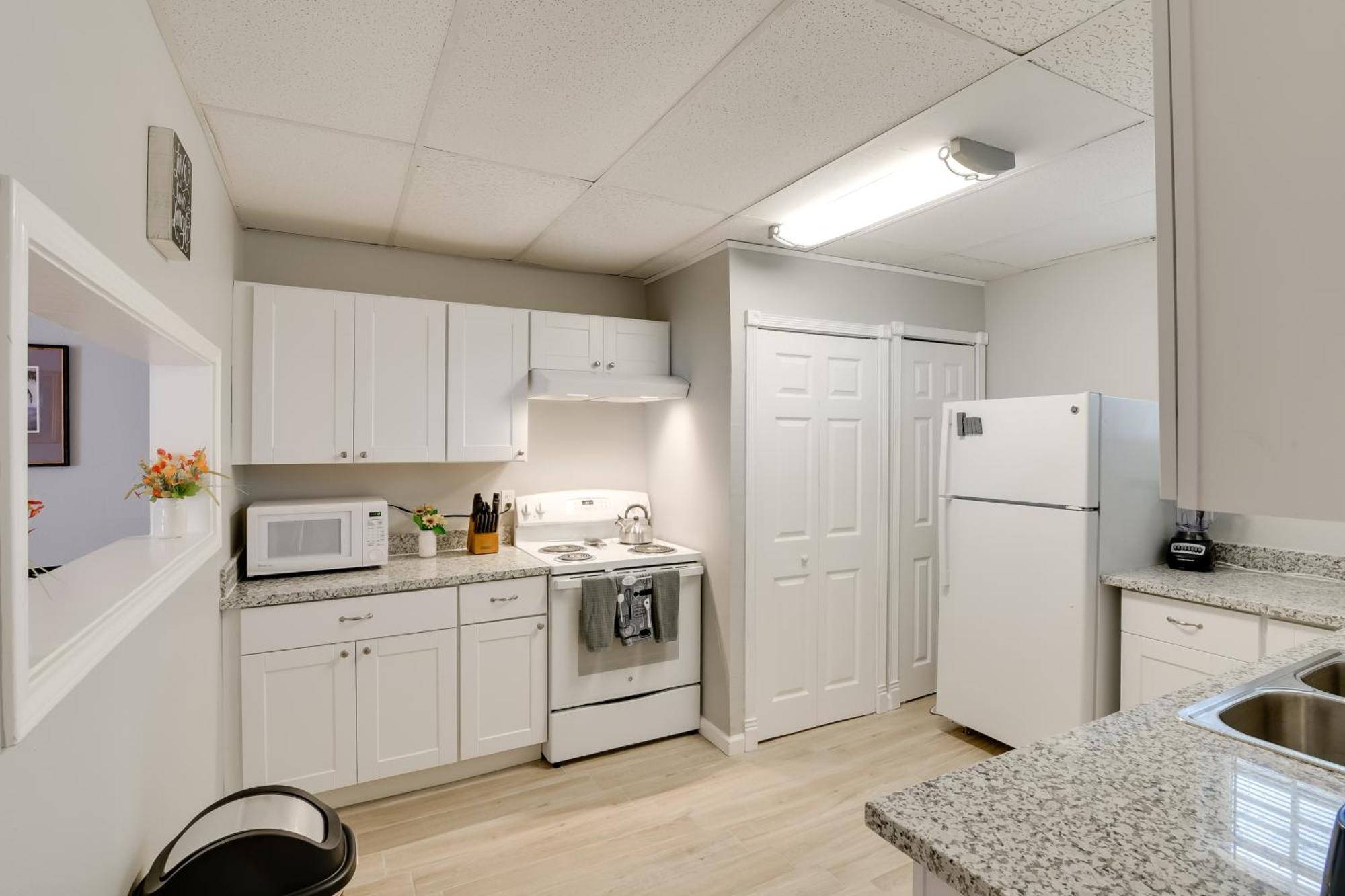 Beautiful Galveston Apt With Deck Less Than 3 Mi To Dtwn! Εξωτερικό φωτογραφία